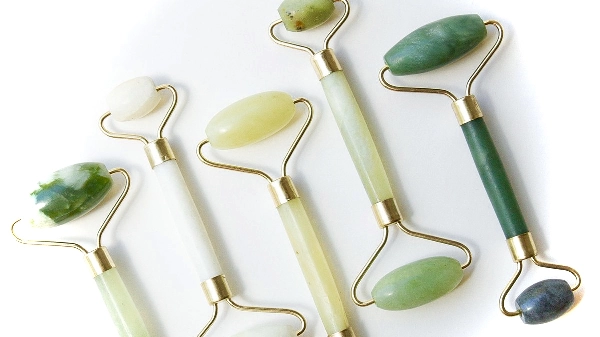 A Jade Roller For Your Face
