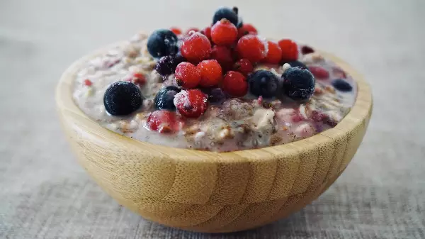 6 Healthy Topping Ideas For Making A Delicious Porridge