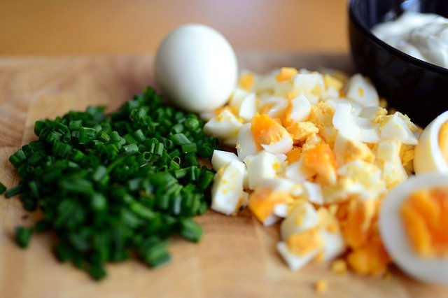 Why you should eat eggs every day