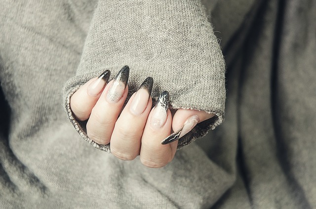 Your Guide To Acrylic Nails