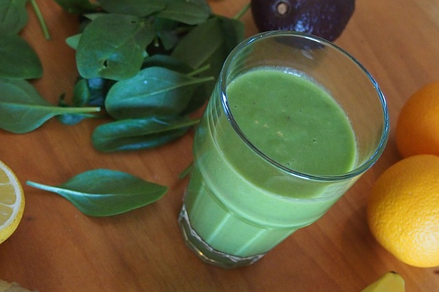 Here Are the Benefits Of Reese Witherspoon’s Green Smoothie!