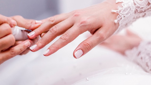 Bridal manicure