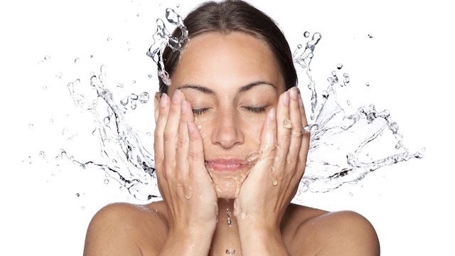 Daily Skincare Routine: How To Pamper Your Skin Correctly!