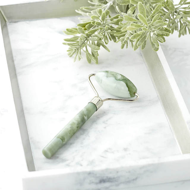 A Jade Roller For Your Face